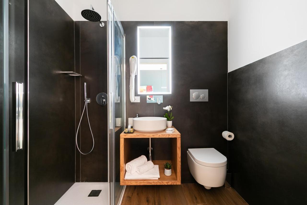 Briseide Boutique Rooms Colosseum Rome Bagian luar foto