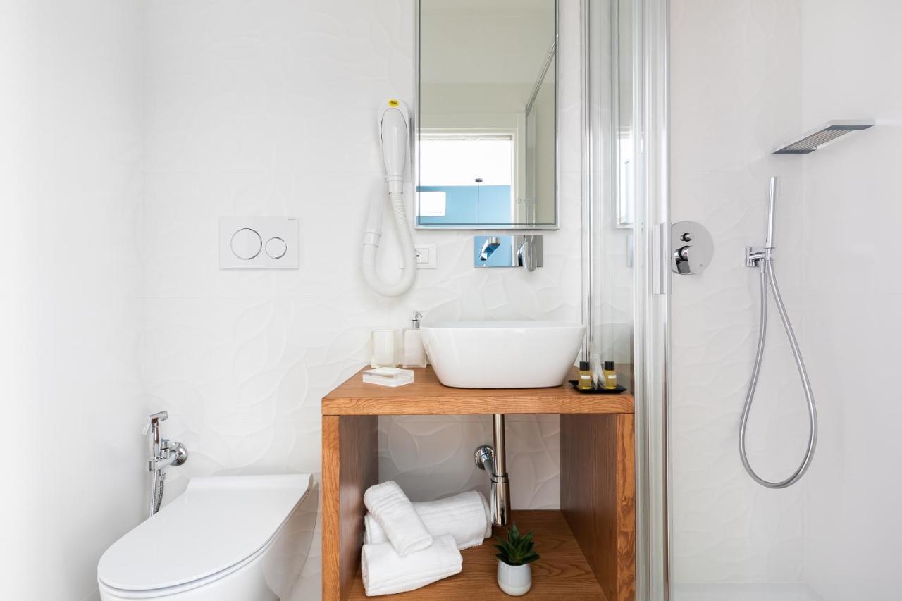 Briseide Boutique Rooms Colosseum Rome Bagian luar foto